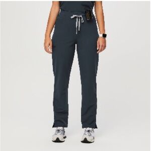 FIGS Evan’s Skinny Scrub pants